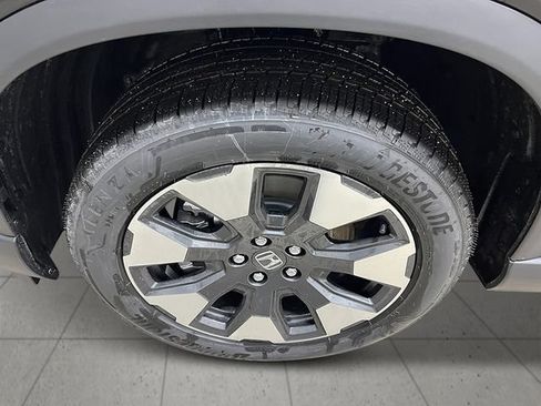 New 2026 Honda Pilot Touring image 11