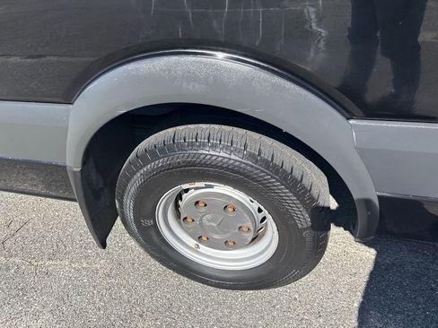 Used 2017 Mercedes-Benz Sprinter 3500 image 31