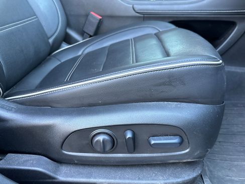 Used 2023 GMC Acadia Denali w/ Black Diamond Edition image 23