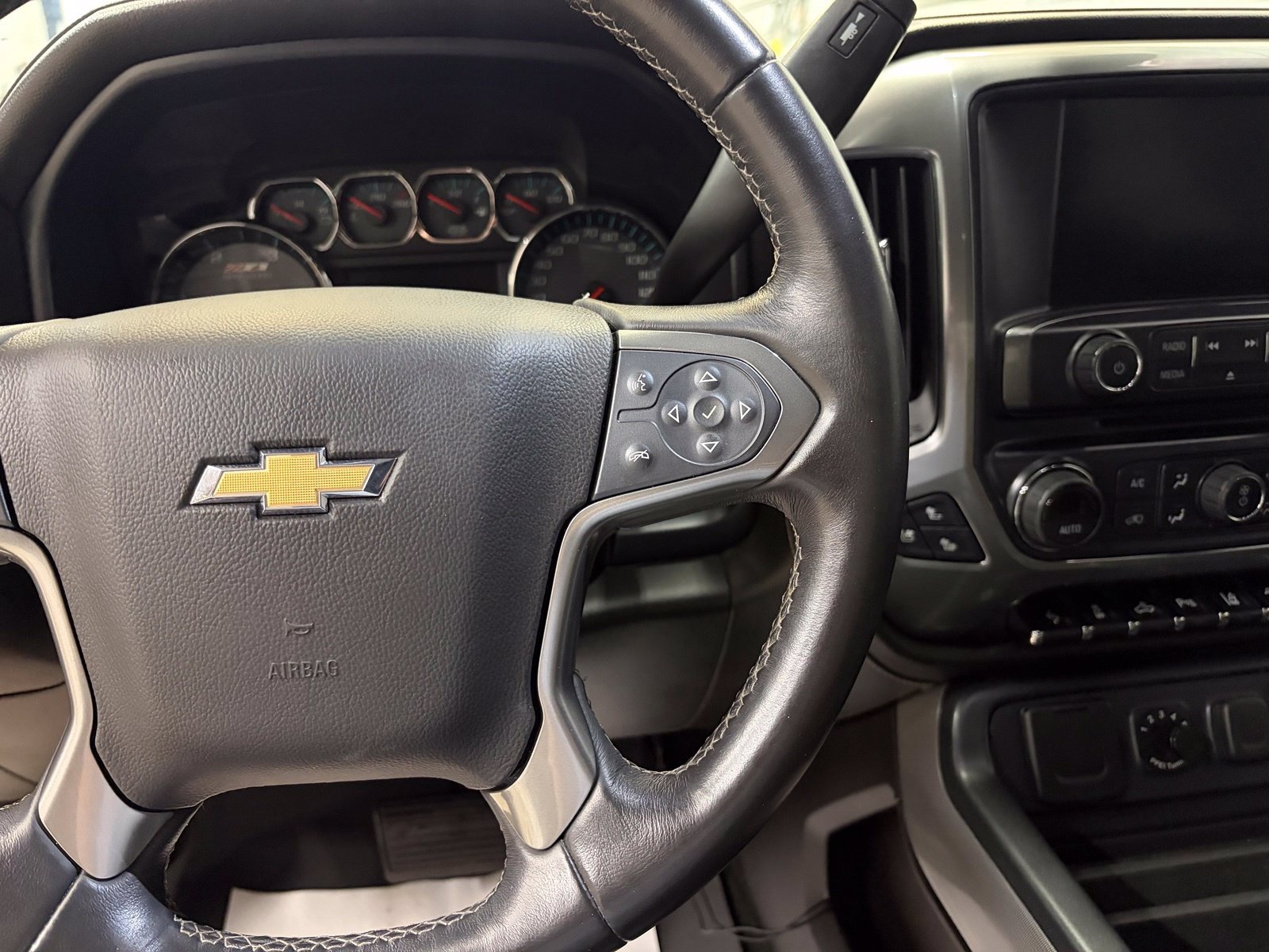 Used 2016 Chevrolet Silverado 2500 LTZ w/ Duramax Plus Package AWD/4WD image 15