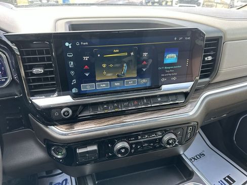 Used 2024 Chevrolet Silverado 1500 LT w/ Leather Package image 18