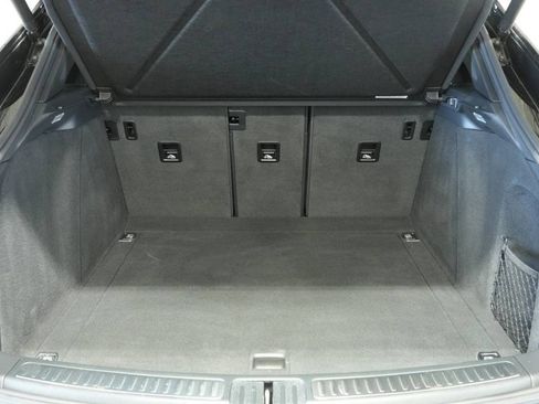 Used 2024 Porsche Macan image 28