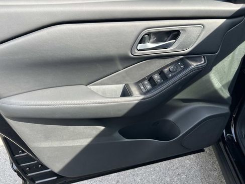 New 2026 Nissan Rogue SV FWD image 17