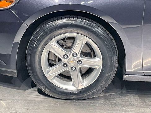 Used 2022 Chevrolet Malibu LS image 35