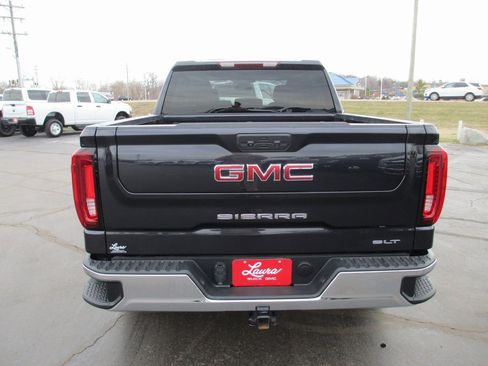 Certified 2022 GMC Sierra 1500 SLT w/ SLT Premium Package image 6