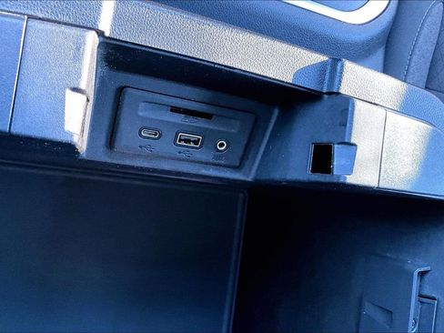 Used 2020 Chevrolet Silverado 1500 LT Trail Boss image 33