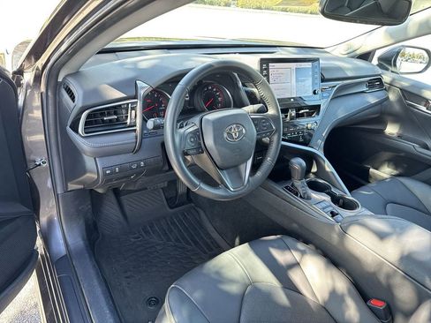 Used 2022 Toyota Camry XSE image 12