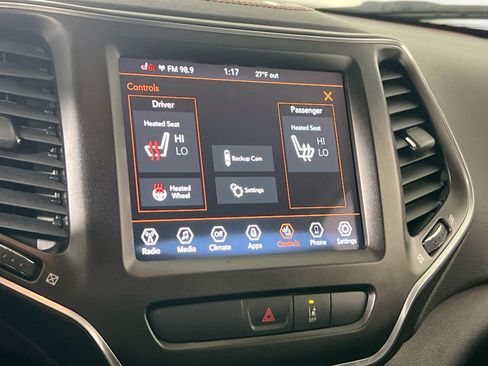 Used 2022 Jeep Cherokee Trailhawk w/ Trailer Tow Group AWD/4WD image 19
