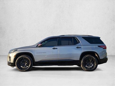 Certified 2023 Chevrolet Traverse Premier w/ Redline Edition image 9