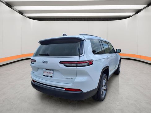 New 2026 Jeep Grand Cherokee L Limited AWD/4WD image 6