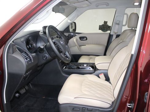 Used 2024 Nissan Armada Platinum w/ Captain's Chairs Package image 22
