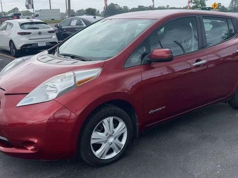 Used 2015 Nissan Leaf S w/ Charge Package FWD image 4