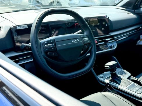 New 2026 Kia Sportage X-Line w/ X-Line Premium Package image 3