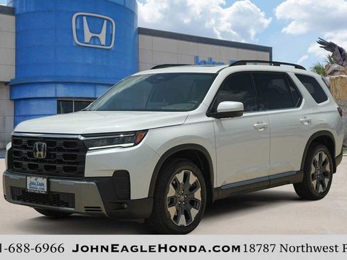 Used 2026 Honda Pilot Elite image 1