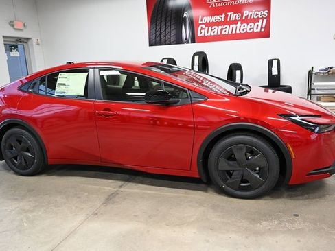 New 2026 Toyota Prius LE image 4