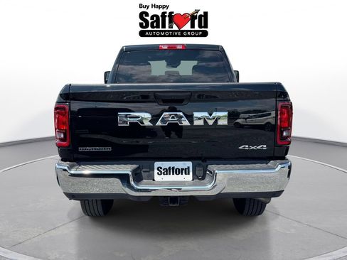 Used 2026 RAM 2500 Big Horn AWD/4WD image 3