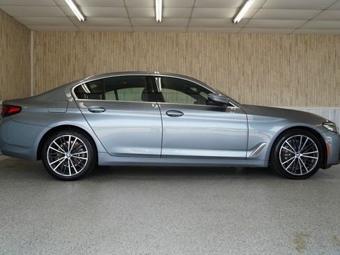 Used 2021 BMW 530i w/ Premium Package RWD image 6