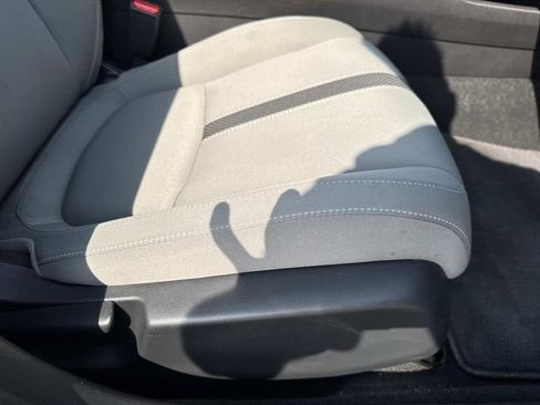 Used 2019 Honda Civic LX image 12