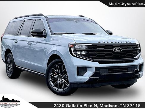 Used 2025 Ford Expedition Max Platinum w/ Stealth Performance Package AWD/4WD image 1