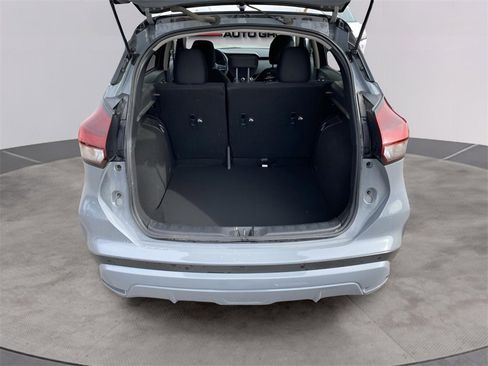 Used 2023 Nissan Kicks SV image 18