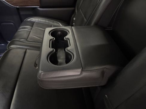 Used 2019 Chevrolet Silverado 1500 High Country AWD/4WD image 18