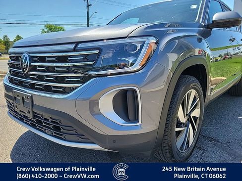 Used 2024 Volkswagen Atlas SEL AWD/4WD image 26