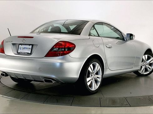 Used 2010 Mercedes-Benz SLK 350 image 12