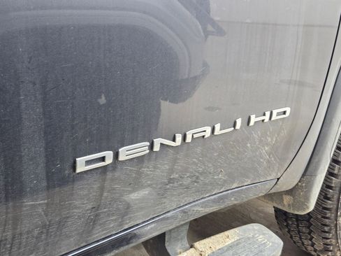 Used 2024 GMC Sierra 2500 Denali w/ Denali Reserve Package AWD/4WD image 8