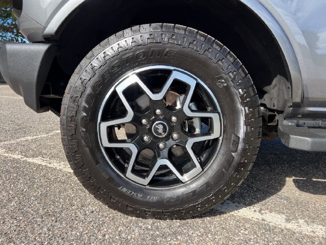 Used 2022 Ford Bronco Outer Banks AWD/4WD image 17