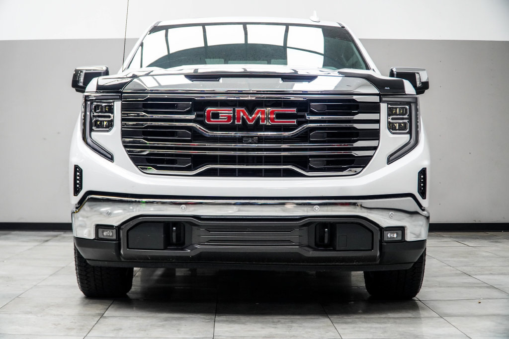 Used 2024 GMC Sierra 1500 SLT w/ SLT Premium Plus Package AWD/4WD image 10
