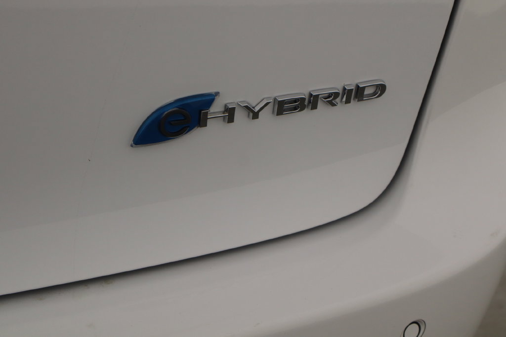 Used 2024 Chrysler Pacifica Limited FWD image 42