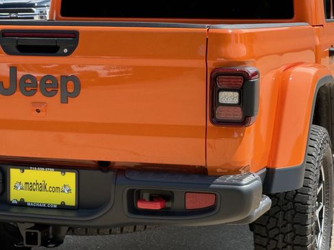 New 2025 Jeep Gladiator Rubicon w/ Convenience Group image 10