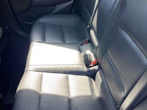 Used 2017 Hyundai Elantra Limited FWD image 10