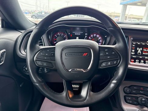 Used 2023 Dodge Challenger SXT w/ Plus Package image 18