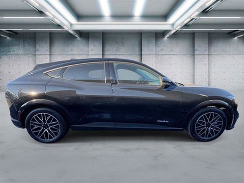 Used 2025 Ford Mustang Mach-E Premium image 5