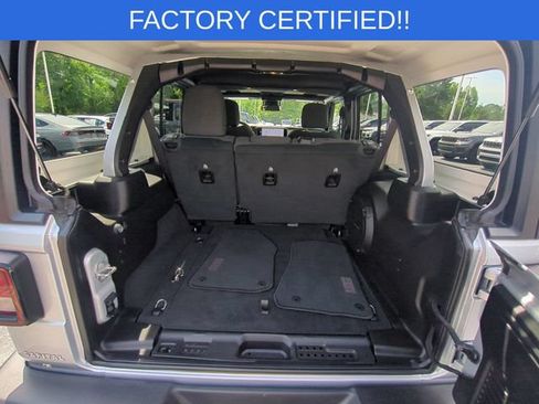 Used 2024 Jeep Wrangler Unlimited Sport AWD/4WD image 29
