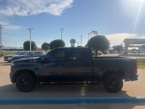 Used 2021 Chevrolet Silverado 1500 LT Trail Boss AWD/4WD image 4