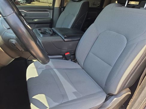 Used 2019 RAM 1500 Big Horn AWD/4WD image 17