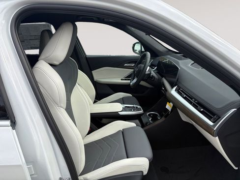 New 2026 BMW X1 xDrive28i image 15