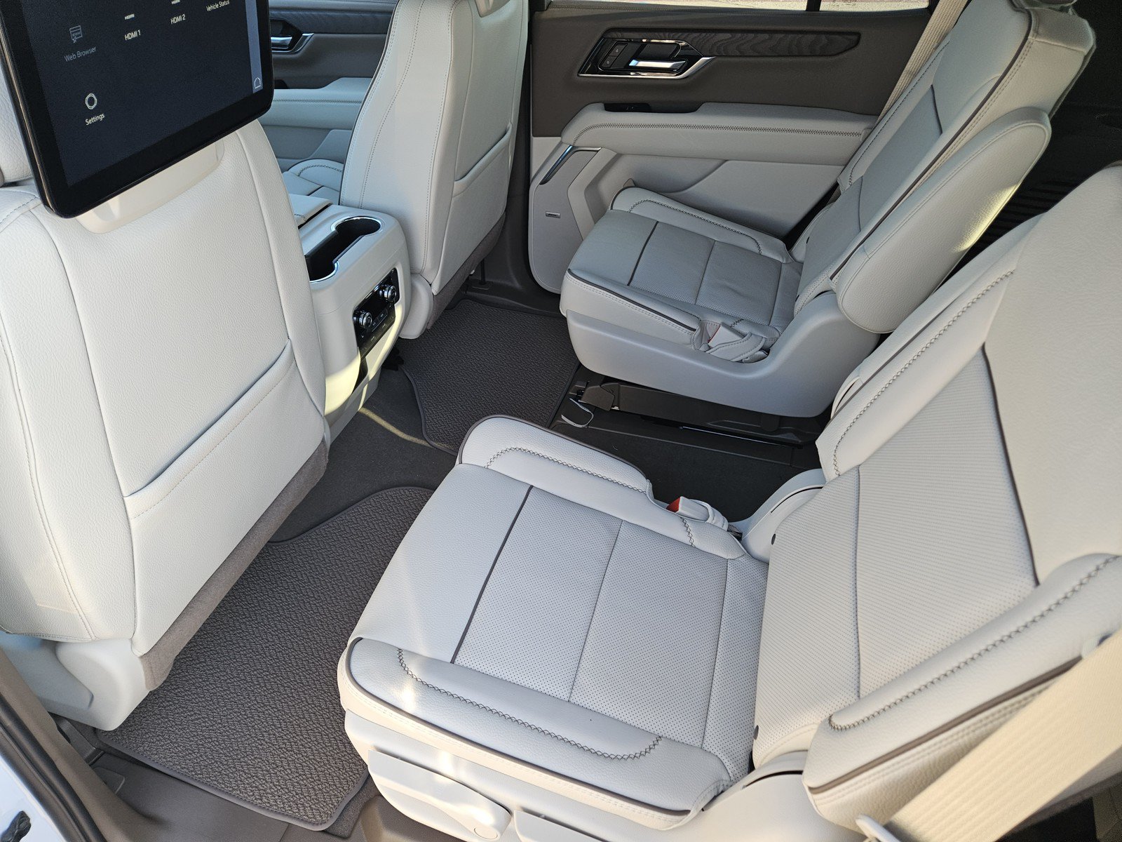New 2027 GMC Yukon Denali w/ Denali Reserve Package AWD/4WD image 20