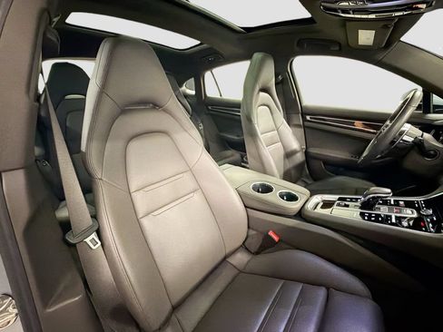Certified 2018 Porsche Panamera 4 AWD/4WD image 30