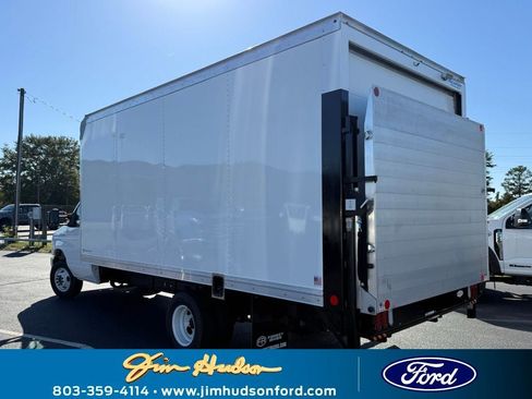 New 2026 Ford E-450 and Econoline 450 Super Duty w/ Power Equipment Group image 5