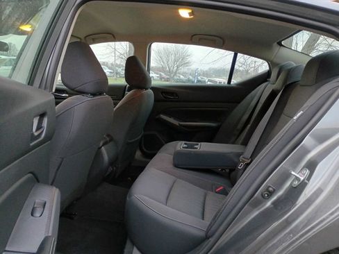 Used 2024 Nissan Altima 2.5 SV image 17