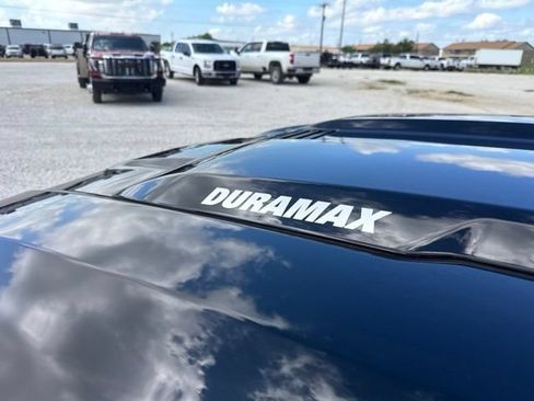 Used 2025 Chevrolet Silverado 1500 LT Trail Boss w/ LT Trail Boss Premium Package AWD/4WD image 9
