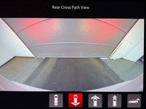 Used 2022 Chrysler Pacifica Touring-L w/ Uconnect Theater Family Group image 17