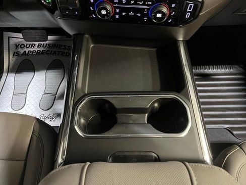Used 2026 Chevrolet Silverado 3500 LTZ w/ LTZ Convenience Package AWD/4WD image 19