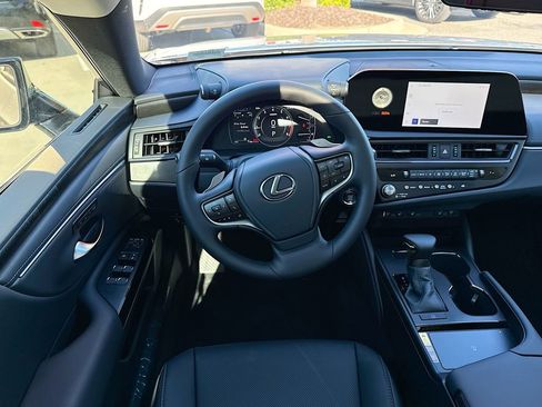 New 2025 Lexus ES 350 image 16