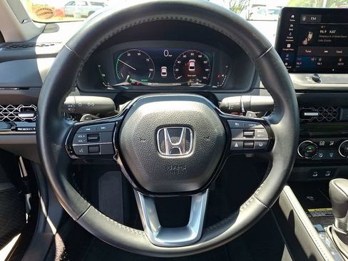 Used 2024 Honda Accord Touring image 16