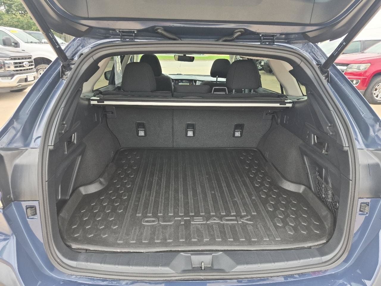 Used 2024 Subaru Outback Premium AWD/4WD image 10
