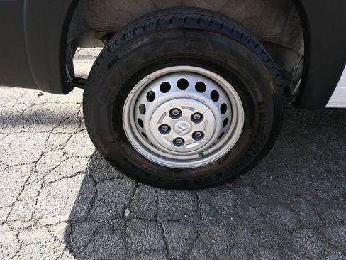 Used 2024 RAM ProMaster 2500 image 41